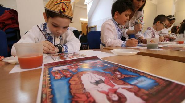 micii iconari solidari cu notre dame