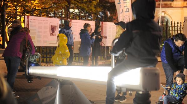 spotlight 2019 cladiri de pe calea victoriei animate de un spectacol de lumini