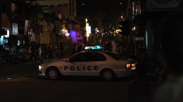 sri lanka sute de victime in urma unei serii de explozii la hoteluri si biserici din capitala