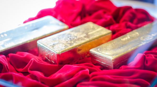 e lege romania repatriaza aurul de la londra