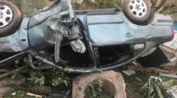 dubla tragedie in noaptea de inviere o fata de 16 ani si un tanar de 31 de ani au murit intr un accident groaznic in botosani