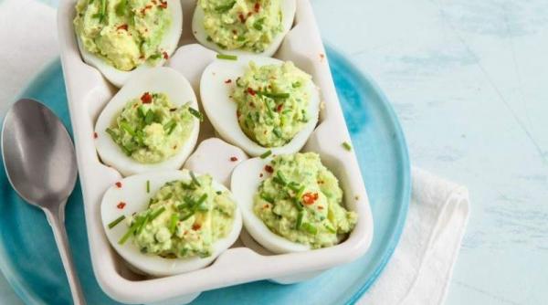 reteta zilei oua umplute