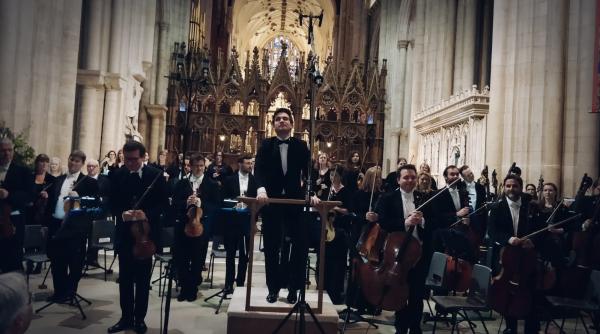 violonistul alexandru tomescu si dirijorul gabriel bebeselea aclamati la cadogan hall alaturi de royal philharmonic orchestra