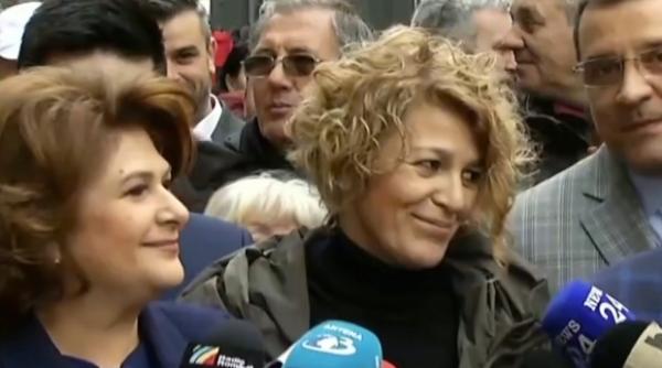 carmen avram eurocandidata psd nu suntem mici nu suntem neimportanti adevarul e ca aceasta tara incepe sa o duca din ce in ce mai bine