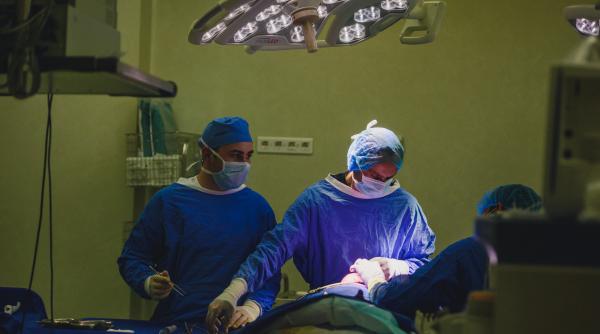 hartmann sprijina asociatia inima copiilor cu materiale medicale