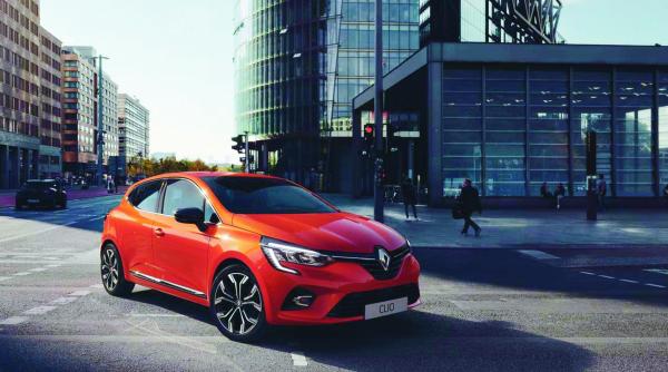 suspiciuni la renault