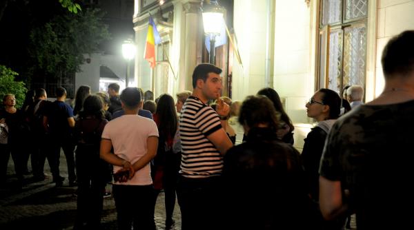 noaptea muzeelor 2019 zeci de mii de bucuresteni au vizitat pana tarziu in noapte muzeele din oras