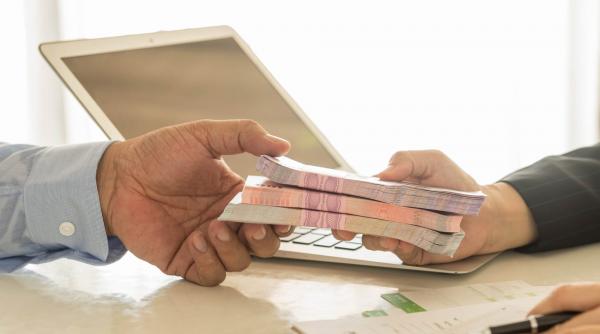 facturile achitate cu intarziere un obicei curent