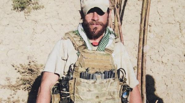 donald trump pus pe gratieri