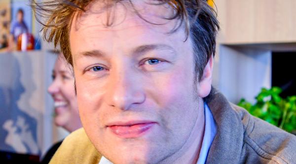 lantul de restaurante al celebrului chef britanic jamie oliver a intrat in faliment