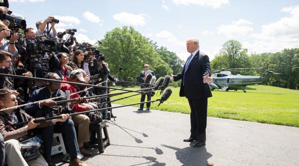 trump ameninta iranul cu distrugerea oficiala