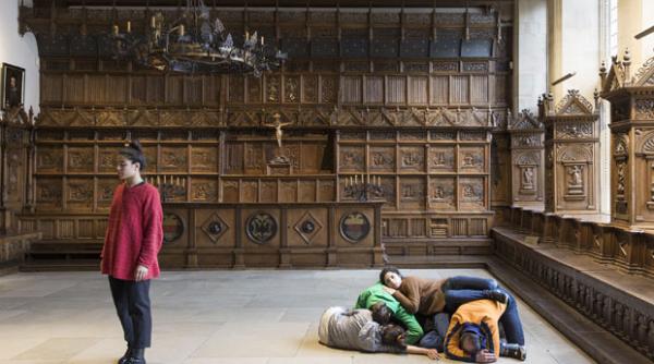 alexandra pirici aduce leaking territories la festivalul block universe din londra