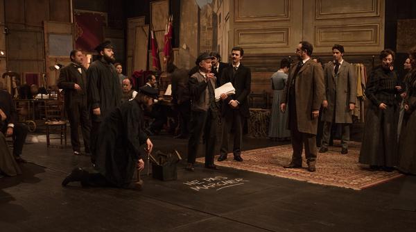 cyrano mon amour o amuzanta calatorie in parisul belle epoque