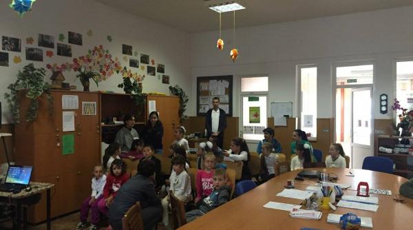 scoala care a eliminat cancelaria