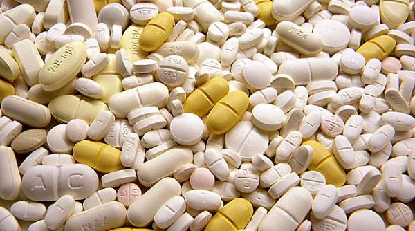 statele unite se judeca cu una dintre cele mai mari companii farmaceutice din lume miliarde de dolari in joc