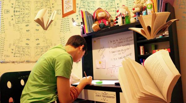 studentii romani inca finantati de guvernul britanic