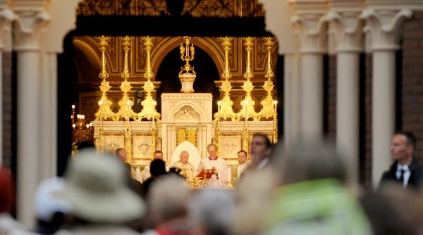 papa francisc despre cei sapte episcopi beatificati au lasat poporului roman o pretioasa mostenire