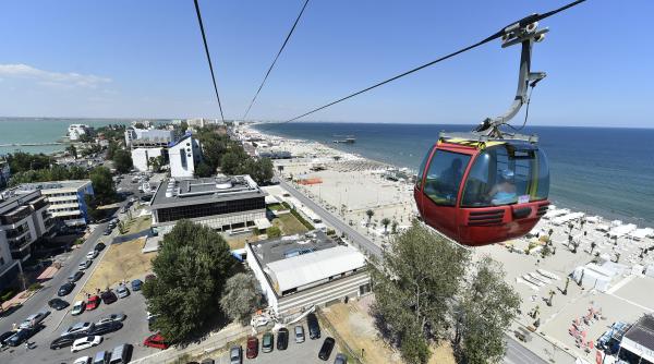 constanta un copil de 2 ani a murit dupa ce a cazut de la etajul cinci al unui bloc din mamaia sat