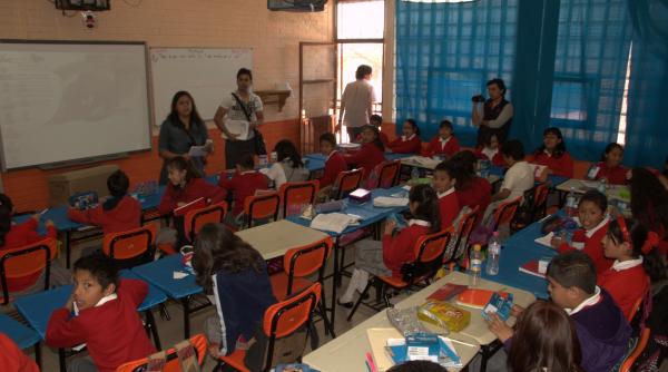 uniformele diferentiate pe criterii de gen istorie pentru elevii din ciudad de mexico