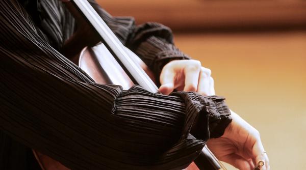 tango urile lui piazzolla la sala radio