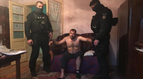 ancheta cu privire la sinuciderea asasinului politistului din timis