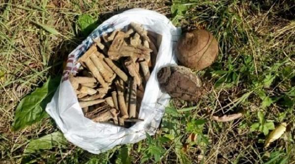 cartuse din al doilea razboi mondial gasite in podul unui dispensar din arad