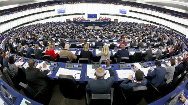 parlamentul european grupul social democrat va fi condus de o femeie eurodeputata spaniola iratxe garcia dupa ce germanul bullmann a renuntat sa candideze