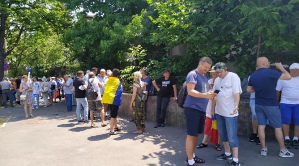 protest la cotroceni s a cerut eliberarea lui dragnea si demisia lui iohannis