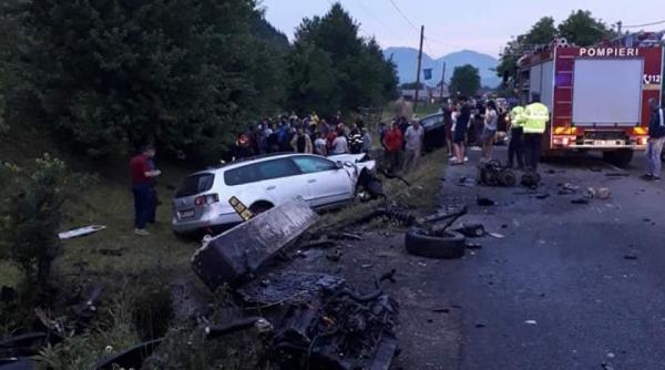 tragedie de rusalii o fata de 12 ani si o femeie au murit intr un accident pe dn 18
