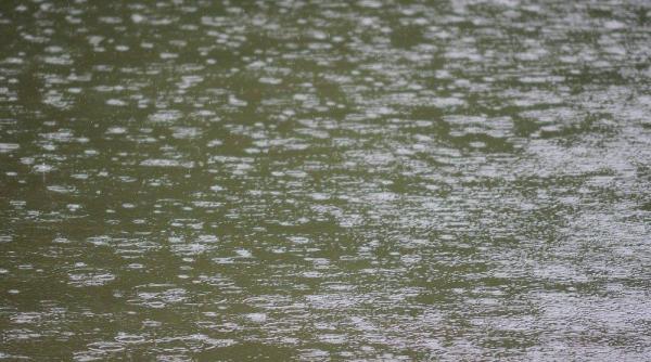 alerta meteo coduri galbene de instabilitate in 39 de judete si bucuresti pana la ora 23 00 respectiv in 16 judete pana miercuri dimineata