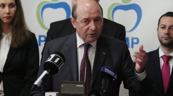tradare in familie basescu nu mai vrea sa fie basescu