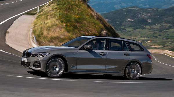 cum arata seria 3 touring