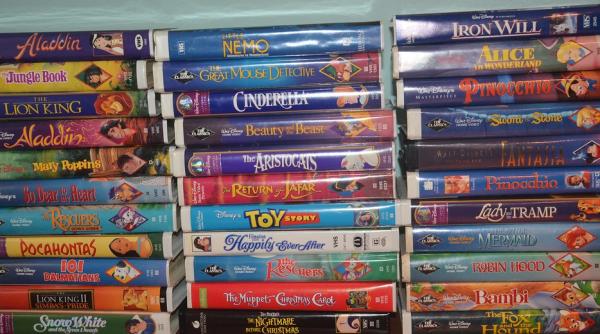 casetele vhs cu filme disney valoreaza o avere