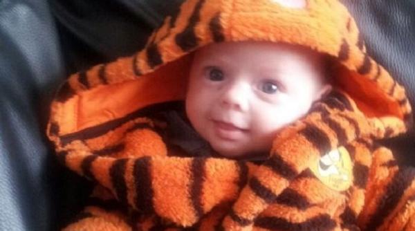 bebelus ucis pentru ca plangea