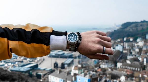 top 5 ceasuri de buget pe care poti sa le cumperi acum