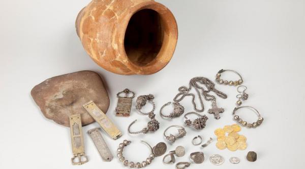 expozitia principatele romane in perioada construirii manastirii batalha