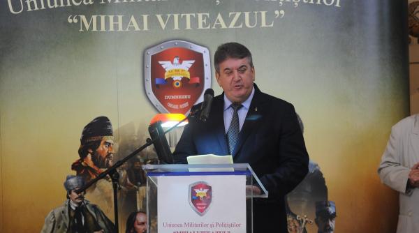 gabriel oprea si a tras fundatie pentru militari si politisti
