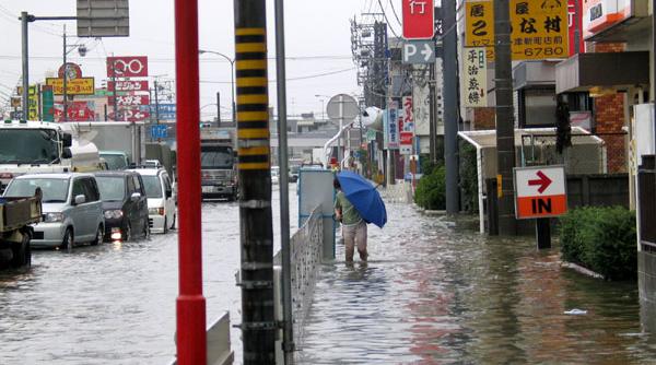 ploi torentiale in japonia ordin de evacuare pentru un milion de persoane