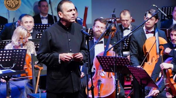 dirijorul florin totan si orchestra sinfonia bucuresti concerteaza in parcul coltea in cadrul festivalului simfonii de vara