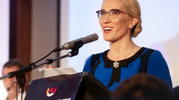 ramona bruynseels a lansat wake up campania pentru promovarea femeilor in viata publica