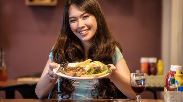 totul despre proteine inclusiv daca e bine sau nu sa renunti complet la carne