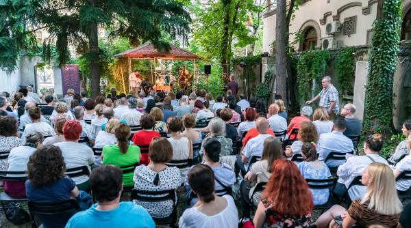 o explozie de jazz in gradina institutului cultural roman