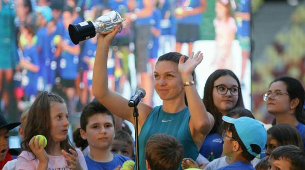 simona halep se intoarce in romania cu trofeul de la wimbledon