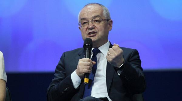 emil boc la prima conferinta de presa dupa ce a fost dat in judecata de jurnalisti