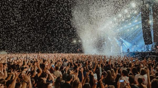 festivalurile 1 milion de spectatori in fata scenelor