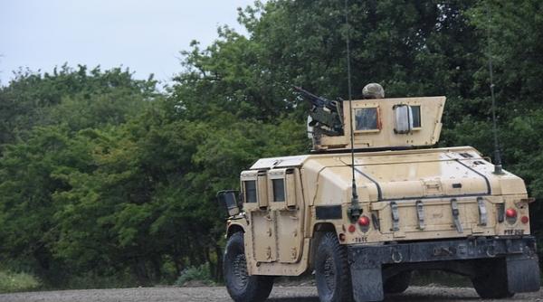 zece vehicule blindate livrate de rusia au ajuns in serbia pe calea aerului ria novosti