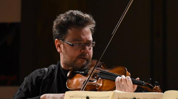 vara magica va invita in lumea lui mozart si beethoven horia andreescu si romanian sinfonietta si sunetele destinului