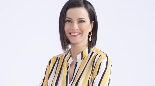 prezentatoarea observator 12 andreea topan despre cum isi intampina musafirii la noi in ardeal e o traditie