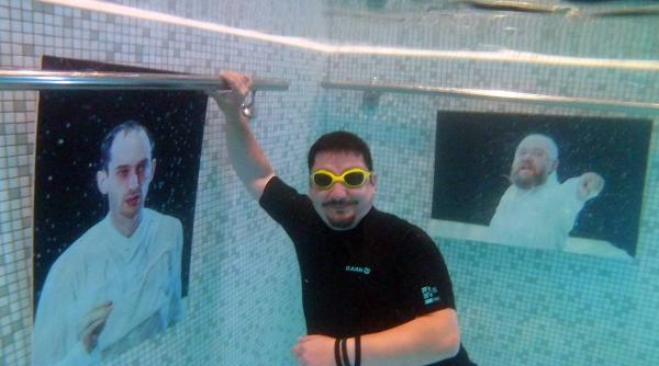 cea mai spectaculoasa expozitie de fotografie vernisata la iasi sub apa