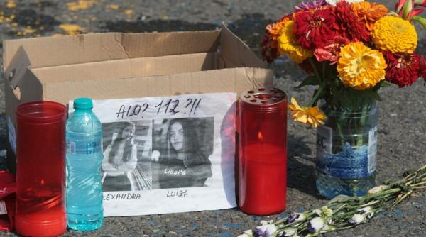 protestatarii au adus pozele alexandrei si luizei in piata victoriei